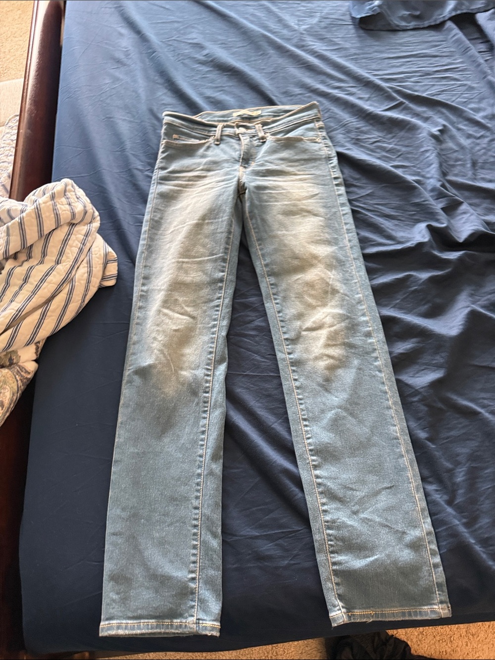 Light Blue Women's Straight-Leg Jeans — Casual Everyday Style